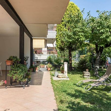 Villa Francesco Appartamento La Ruota Дезенцано-дель-Гарда Екстер'єр фото