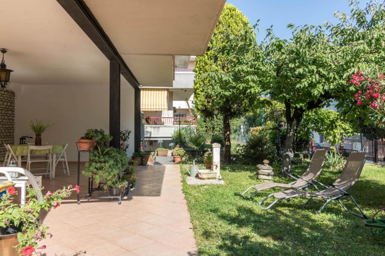 Villa Francesco Appartamento La Ruota Дезенцано-дель-Гарда Екстер'єр фото