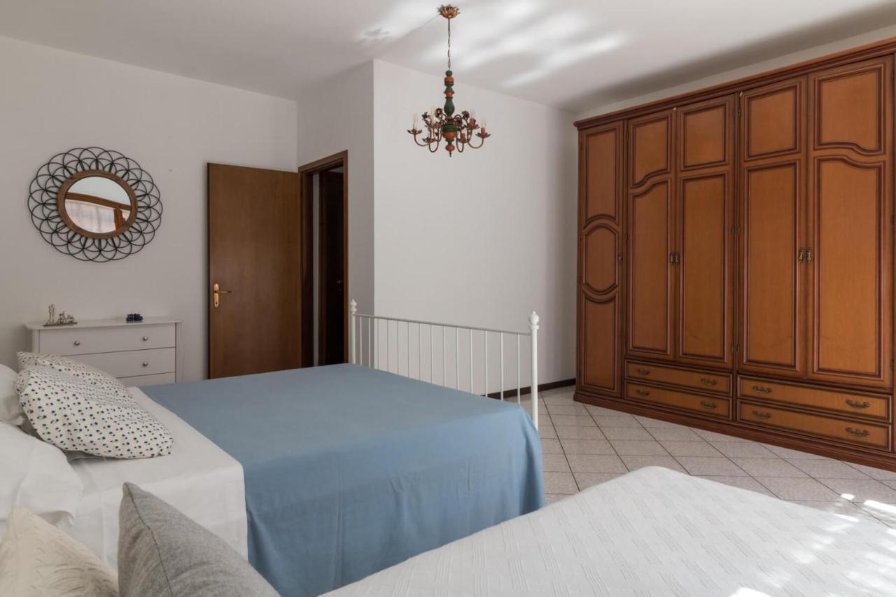 Villa Francesco Appartamento La Ruota Дезенцано-дель-Гарда Екстер'єр фото