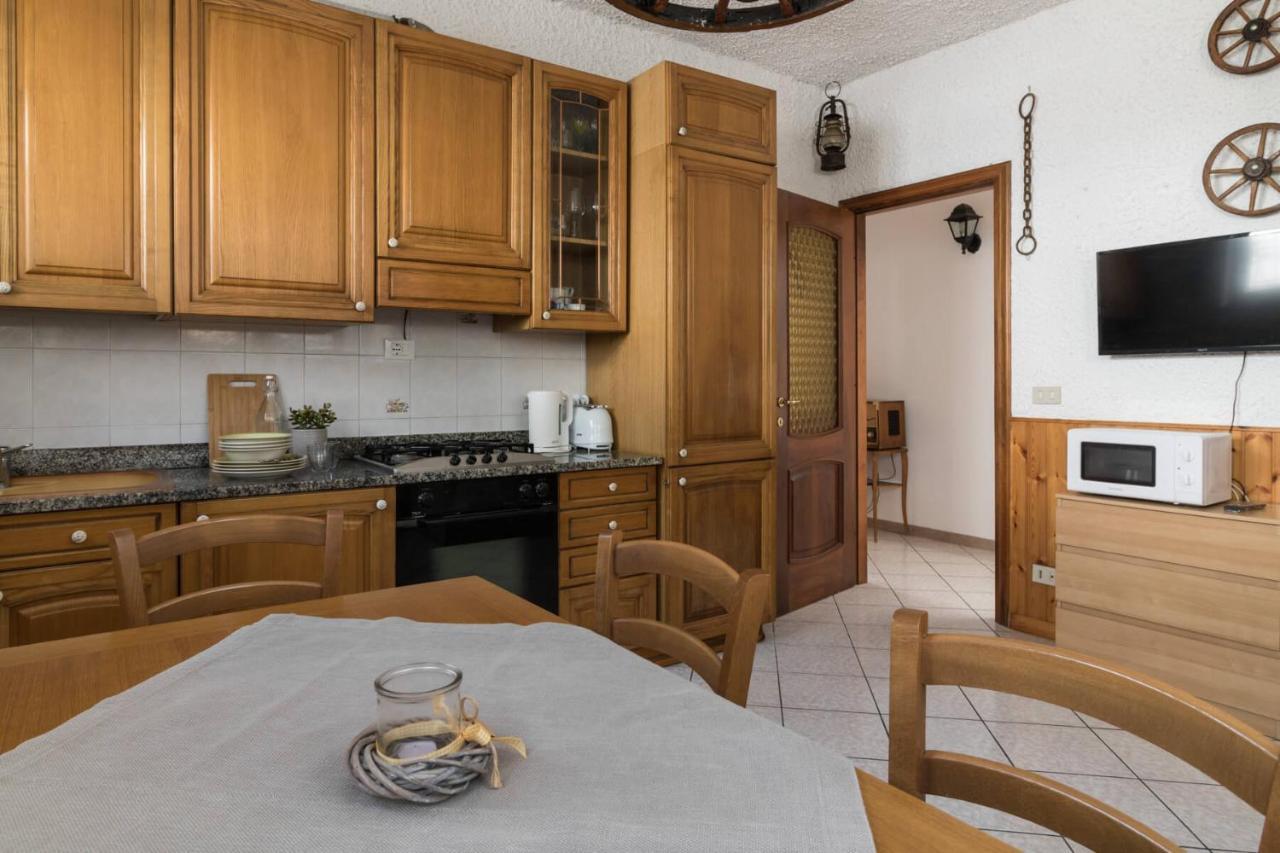 Villa Francesco Appartamento La Ruota Дезенцано-дель-Гарда Екстер'єр фото